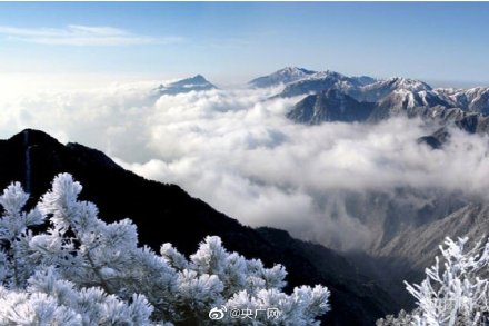 江西羊獅慕景區春雪宛如巨型水墨畫