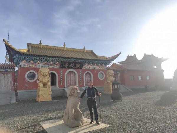 徒步五臺山，大霧中前行，風雲變幻，有計劃去的帶好裝備