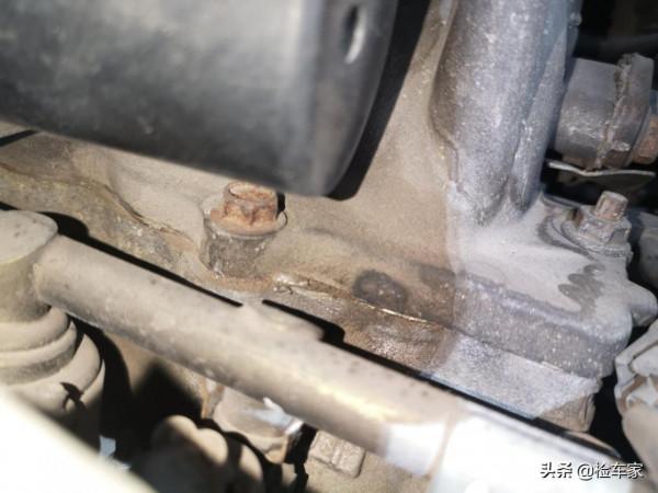 不到5萬塊買輛當年50萬的日系MPV，看完車況買家一句話：零容忍