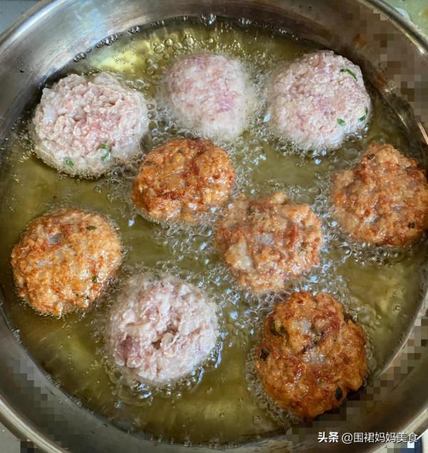 炸藕圓子到底是加麵粉還是生粉？這樣做又酥又脆又香，有4種吃法