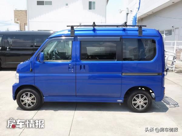 來看看本田袖珍底盤的房車,長度僅3.3米水電齊全能做飯,真巧妙 來看看本田袖珍底盤的房車,長度僅3.3米水電齊全能做飯,真巧妙