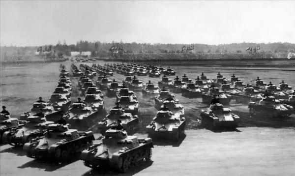 被朱可夫壓制的天才：零戰損擊毀德軍133輛坦克，率先攻入柏林