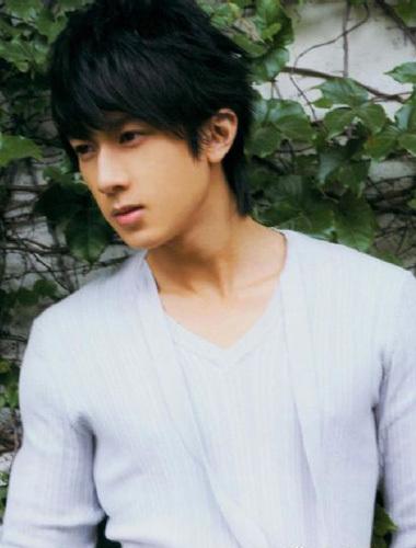 6個過氣組合生存現狀：有人落魄街頭擺攤，有人直播只有200人觀看