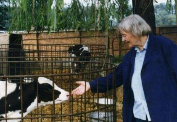 楊振寧師姐:美國頂級核專家,為信仰定居中國,被美媒罵“叛徒” 楊振寧師姐:美國頂級核專家,為信仰定居中國,被美媒罵“叛徒”