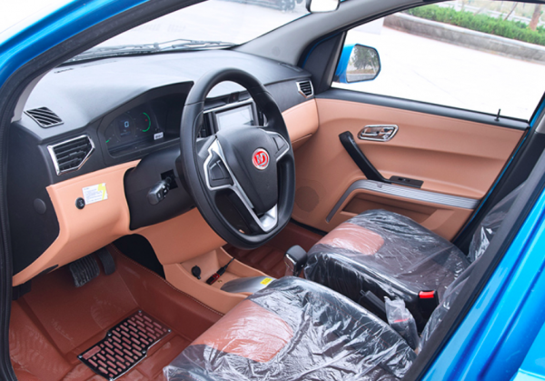 2款舒適型低速電動車來了，搭載4000W交流電機，最大續航180公里