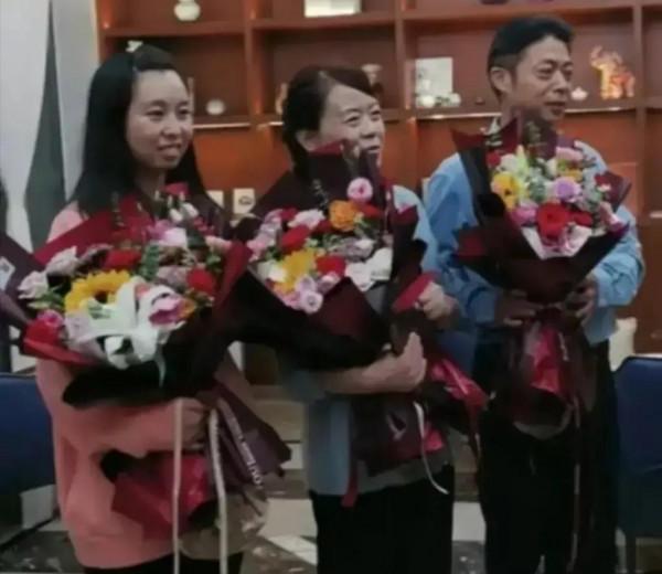 在庭審前杜媽兩次談到郭威 被撕裂的親情再也回不到從前 在庭審前杜媽兩次談到郭威 被撕裂的親情再也回不到從前