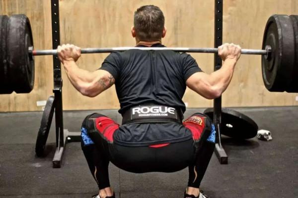 半蹲、深蹲、全蹲有什麼區別？究竟有什麼不同的訓練作用