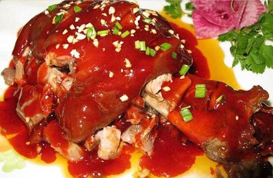 它是中國民間最大的菜系,每一道菜都堪稱是“經典之作” 它是中國民間最大的菜系,每一道菜都堪稱是“經典之作”