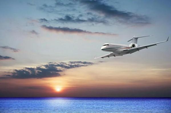 大氣對空中飛行物體受到那些影響? 大氣對空中飛行物體受到那些影響?