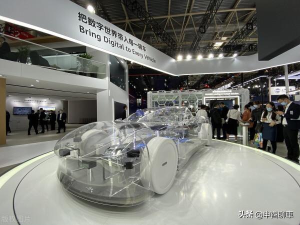 Auto「智慧座艙」：淺談智慧座艙的“一芯多屏”