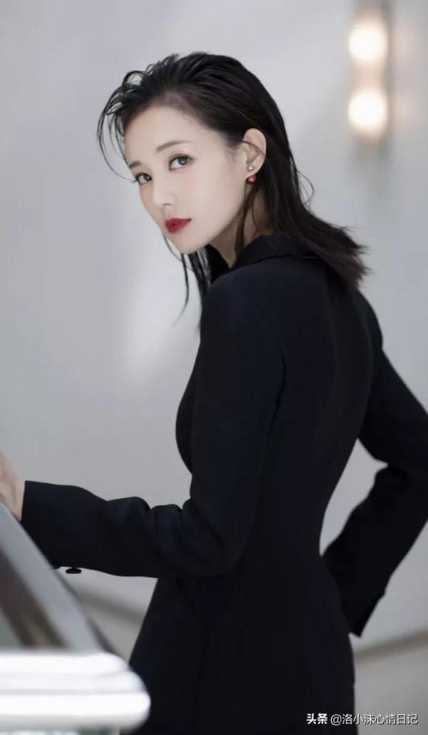 李一桐高畫質套圖桌布圖集 李一桐高畫質套圖桌布圖集