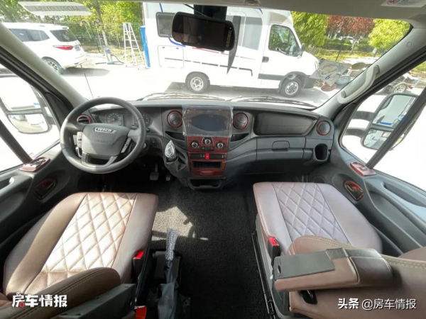 戴德自由風雙拓展房車，大容量水電七天無憂，零下15度也能抗得住