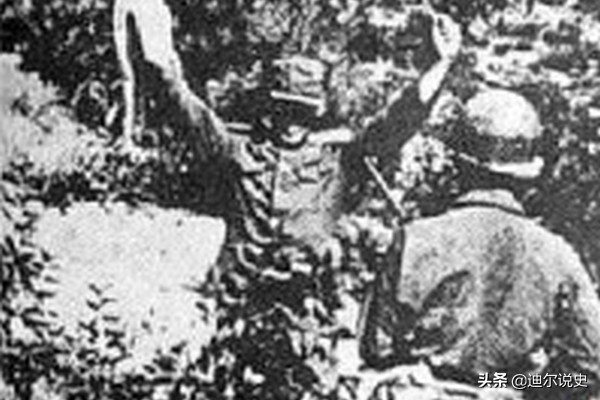 朝鮮戰爭初期，一名人民軍炮兵中校主動投敵，戰後成為韓軍師團長