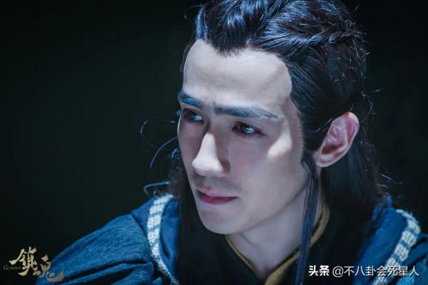 年輕時是神顏，剛過30歲就開始臉崩，這6位明星個個老得快