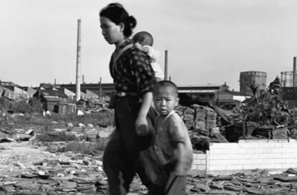 我國戰後放棄日本賠款，對方喜出望外，多年之後才知偉人英明之處