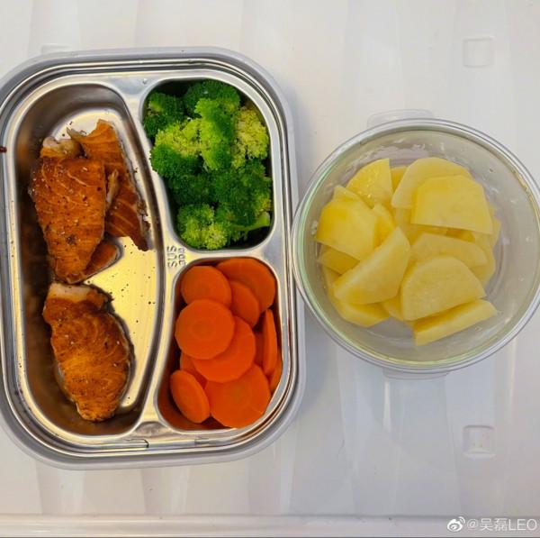 吳磊曬減肥食譜，引來90萬點贊，網友：真自律，這樣吃我也能瘦