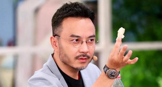 再出新規！《快樂大本營》停播，王一博大張偉退出《天天向上》