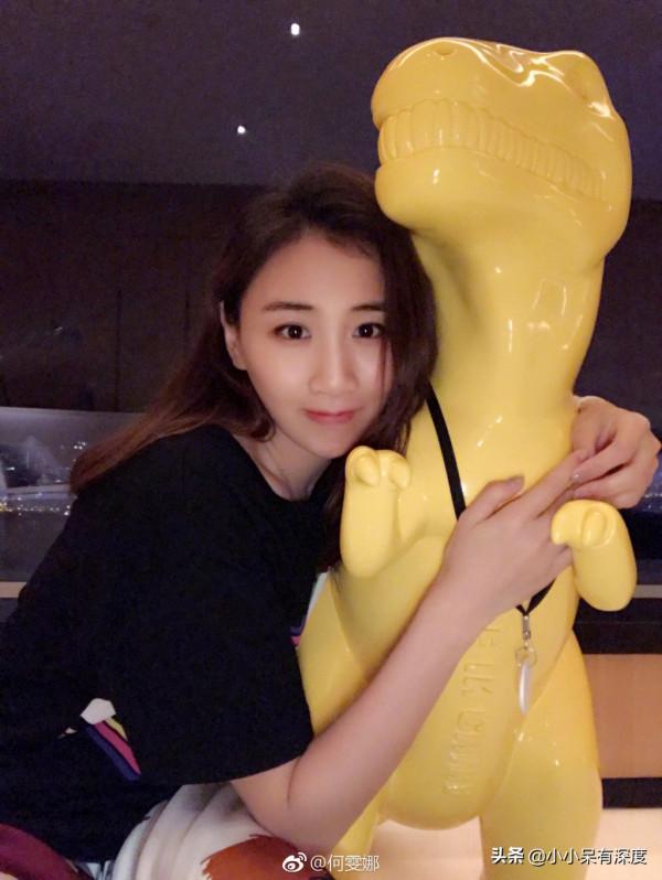 奧運冠軍陳一冰，與何雯娜有過一段戀情，今妻子漂亮女兒也很可愛