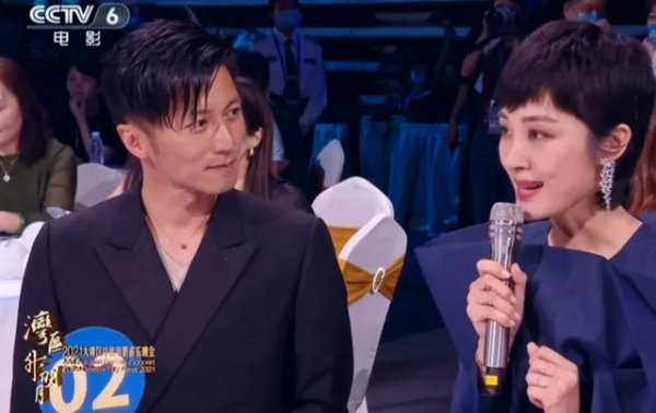 剛官宣結婚男友就被曝“黑料”?她不會是周揚青2.0吧…… 剛官宣結婚男友就被曝“黑料”?她不會是周揚青2.0吧……