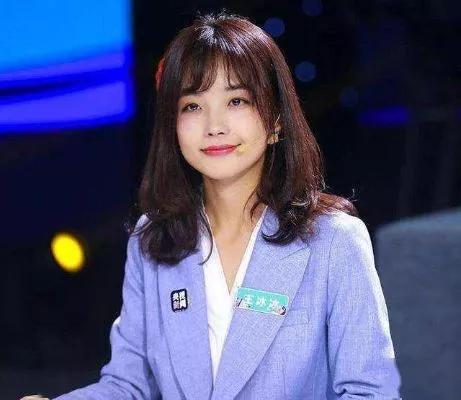 央視主持人王冰冰