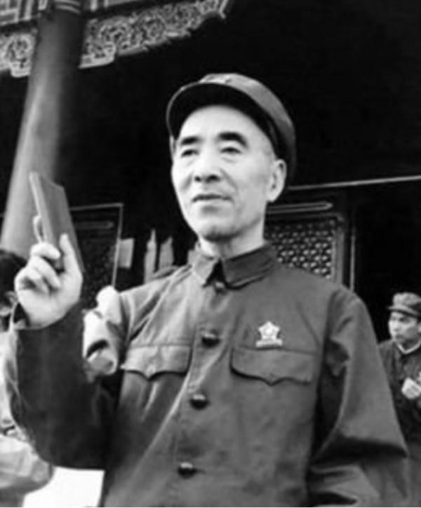 1954年，本可以位列“開國大將”的陳光，為何在授勳前選擇離去？