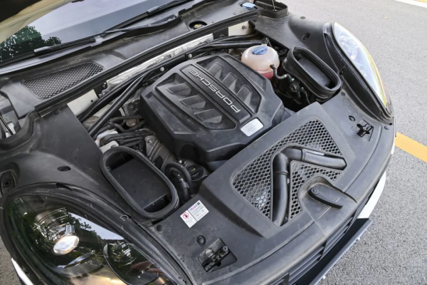 二手保時捷Macan GTS，選裝後超百萬，5年5折購