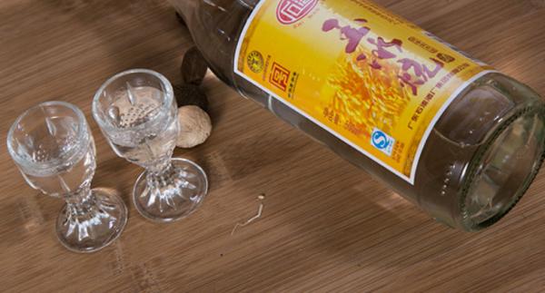 國內4款“尷尬”酒,行家從不放過,都是糧食好酒,可惜名氣小 國內4款“尷尬”酒,行家從不放過,都是糧食好酒,可惜名氣小