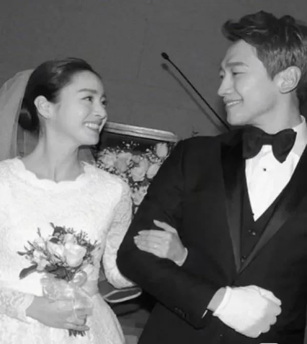 韓國第一美女金泰熙，零整容，超級女學霸，她的人生有多完美