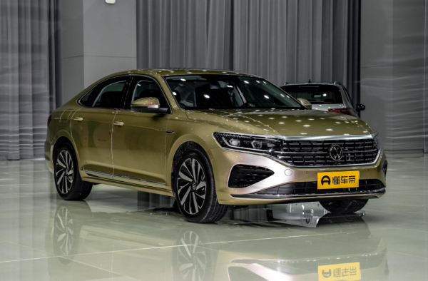 是你，你選哪款！日德之戰 豐田凱美瑞對比大眾帕薩特