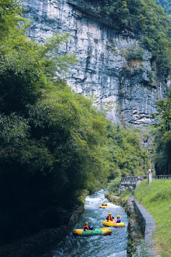 離重慶100公里發現一個避暑佳地！溫泉、漂流、星空、美食都有