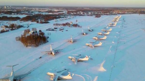 一口氣拿出70多架大型運輸機！俄羅斯戰略空運能力，有多強？