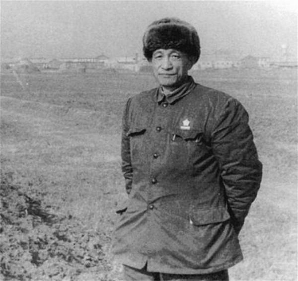 從我軍俘虜到開國中將,毛主席稱讚:我軍通訊工作的開山鼻祖 從我軍俘虜到開國中將,毛主席稱讚:我軍通訊工作的開山鼻祖