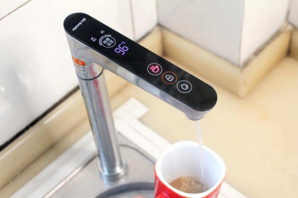 九陽熱小淨淨熱飲一體機,拒絕等待,秒出熱水 九陽熱小淨淨熱飲一體機,拒絕等待,秒出熱水