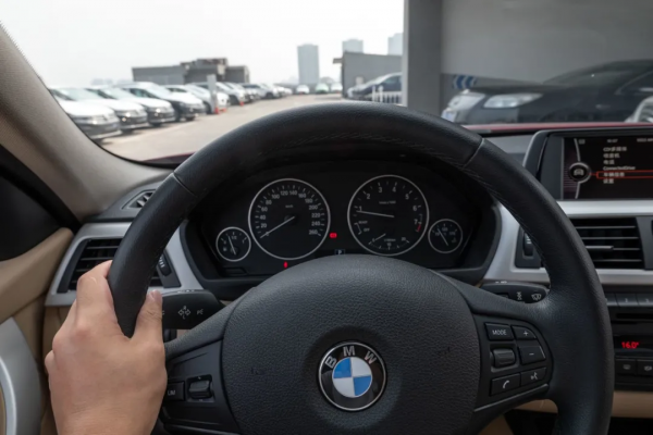 用A級的價格買臺寶馬320Li，用車感受的越級提升