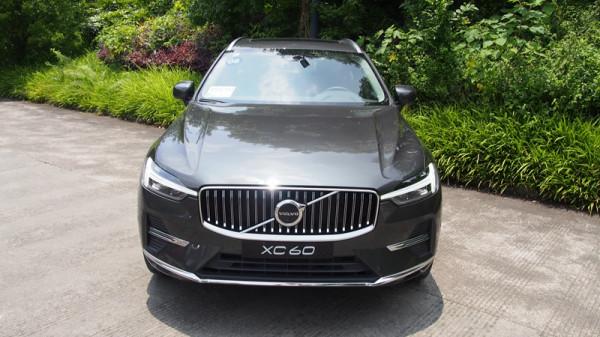 別看是二線豪華品牌，還是有幾把刷子的，試駕沃爾沃新款XC60