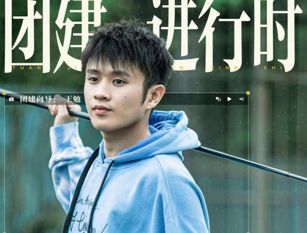 《五哈》做剪輯師團建觸碰了打工人的底線,強凹的正能量令人尷尬 《五哈》做剪輯師團建觸碰了打工人的底線,強凹的正能量令人尷尬