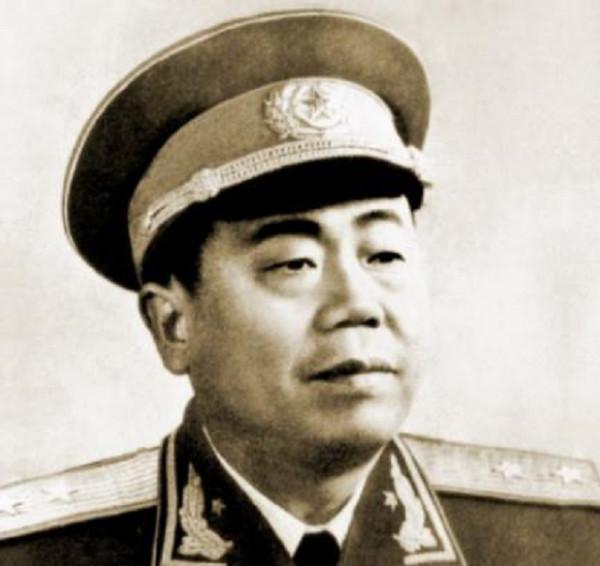 我軍師長俘虜敵軍長,正想審問,陳毅卻電令:別多問,馬上放人 我軍師長俘虜敵軍長,正想審問,陳毅卻電令:別多問,馬上放人