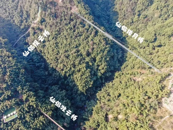 全球首座雙層高空全景走廊，體驗雲中漫步