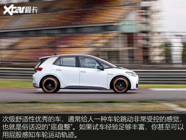 底盤舒適性,真就是“減速帶評車”? 底盤舒適性,真就是“減速帶評車”?