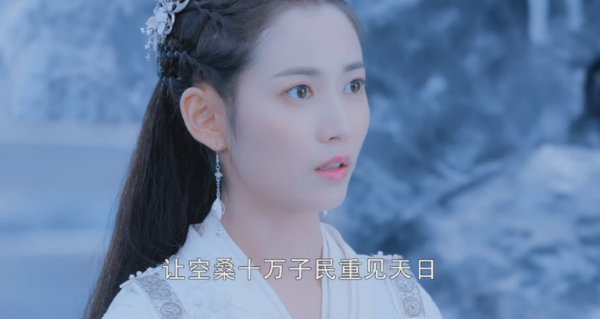 《鏡雙城》首播熱度飆到榜首，李易峰一出手，又是一部“黑馬劇”