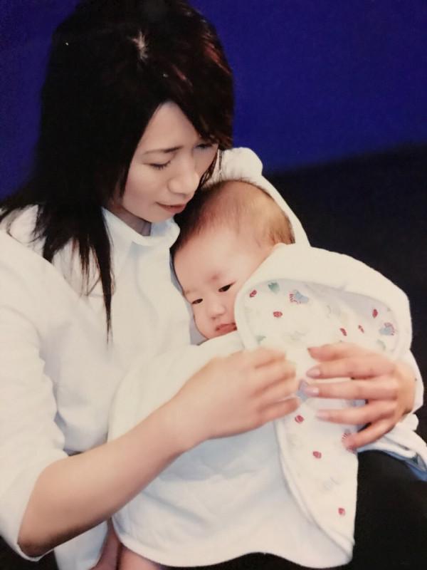 著名歌星李翊君：愛婆婆就是愛自己，對湖北武漢情有獨鍾