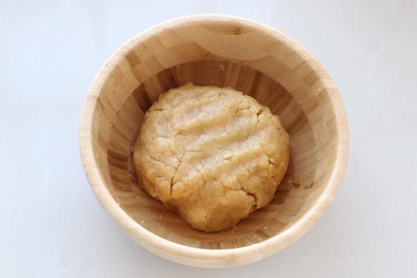 用玉米油做傳統中式糕點，攪一攪簡單零失敗，香酥美味直掉渣