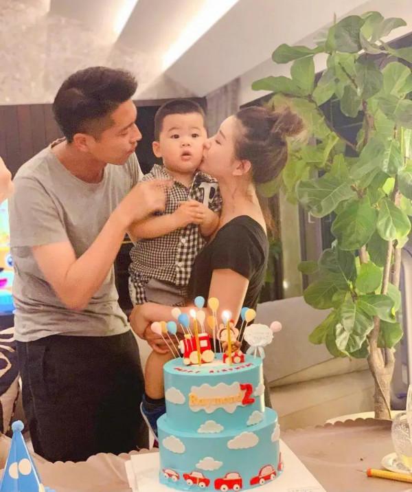 演員王雷同老婆李小萌及孩子美照