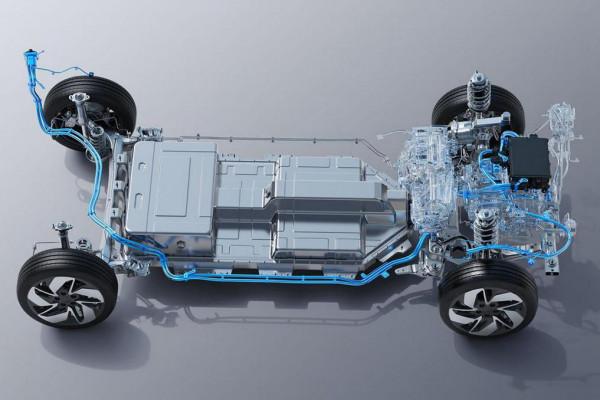 同樣15萬預算，幾何A Pro和秦Pro EV誰更值？