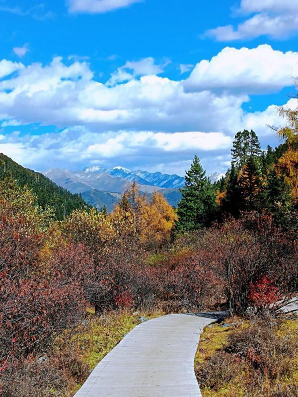 翻山越嶺而來，只為走進徒步天堂，小金瑪嘉溝