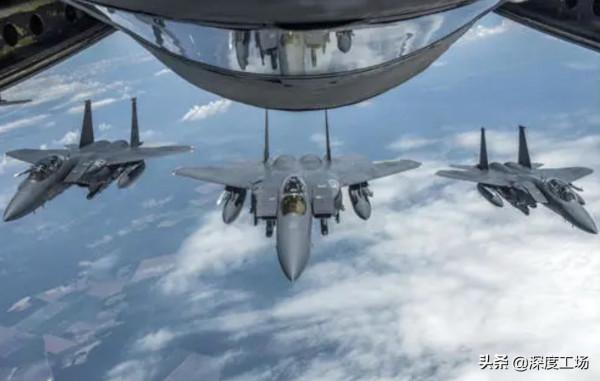 最後紅線遭突破，美軍進駐黑海！43架F-15一次就能摧毀1200輛坦克