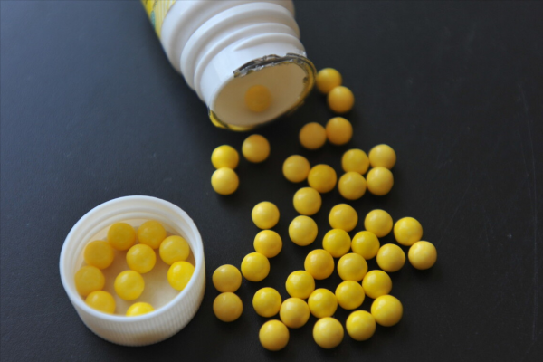 王力宏緋聞涉事者服藥“自殺”，兩粒褪黑素和維生素夠嗎？