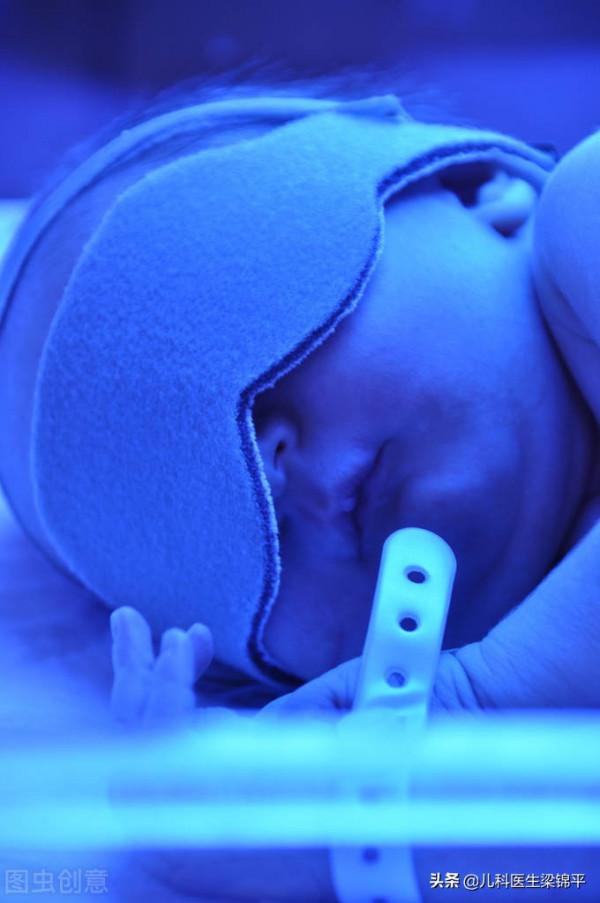 十個新生兒九黃，其實黃疸不可怕，找準方法讓寶寶告別“小黃人”