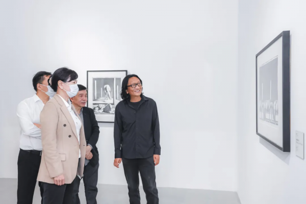 超凡與人間丨蘇新平與克里斯多夫·勒·布倫展覽在深圳開展 超凡與人間丨蘇新平與克里斯多夫·勒·布倫展覽在深圳開展