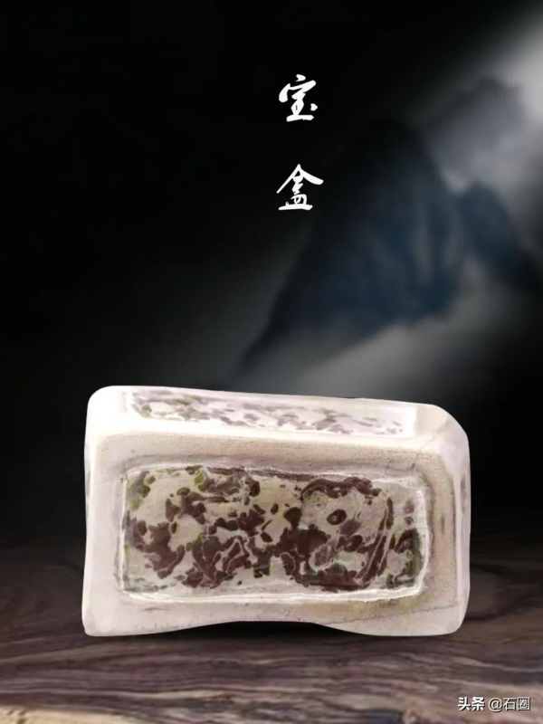 雙年展拍賣總成交34.8萬元!《九蓮》以21萬成交 雙年展拍賣總成交34.8萬元!《九蓮》以21萬成交